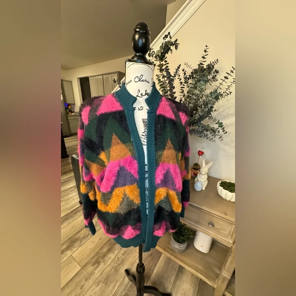 BEL KAZAN embrace vibrant